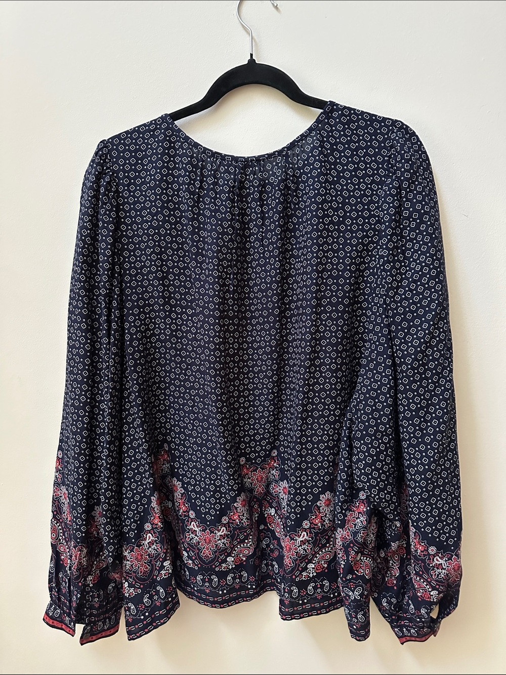 NWT GAP Navy Blouse with Red Floral Border Print - Picture 5 of 8